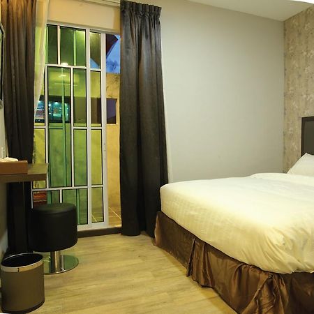 Eatern Hotel Batam Extérieur photo
